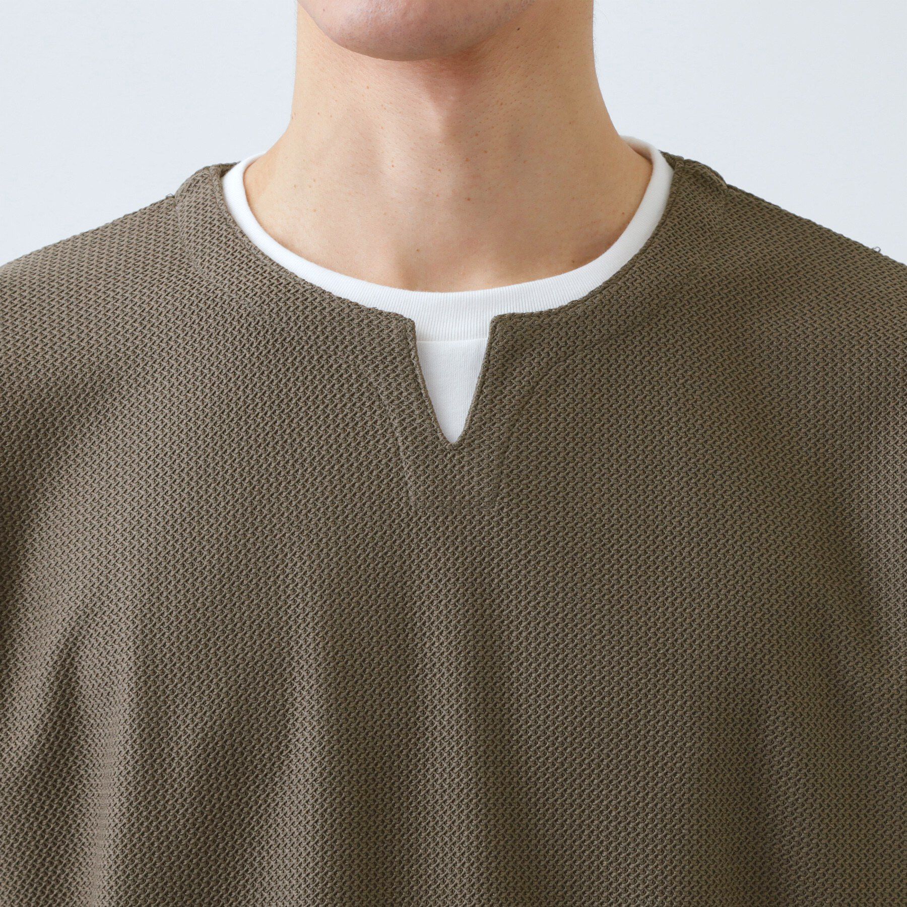 THE SHOP TK「【一枚でコーディネートが完成！】レイヤード風 キーネック 半袖Tシャツ 洗濯機OK」|Tシャツ・カットソー|