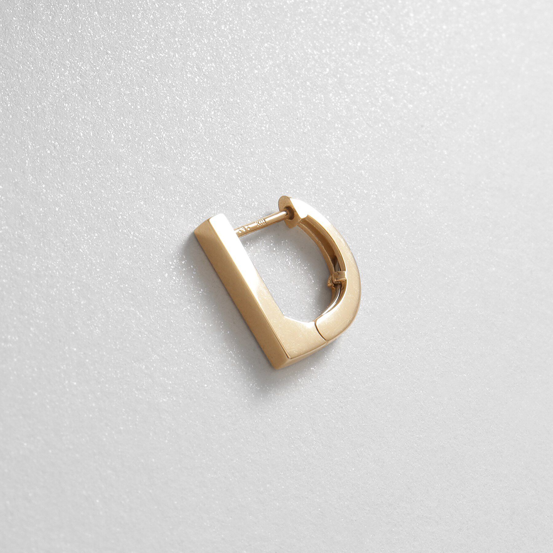 COCOSHNIK「K10平打ちフープ ワンタッチピアス」|ピアス|