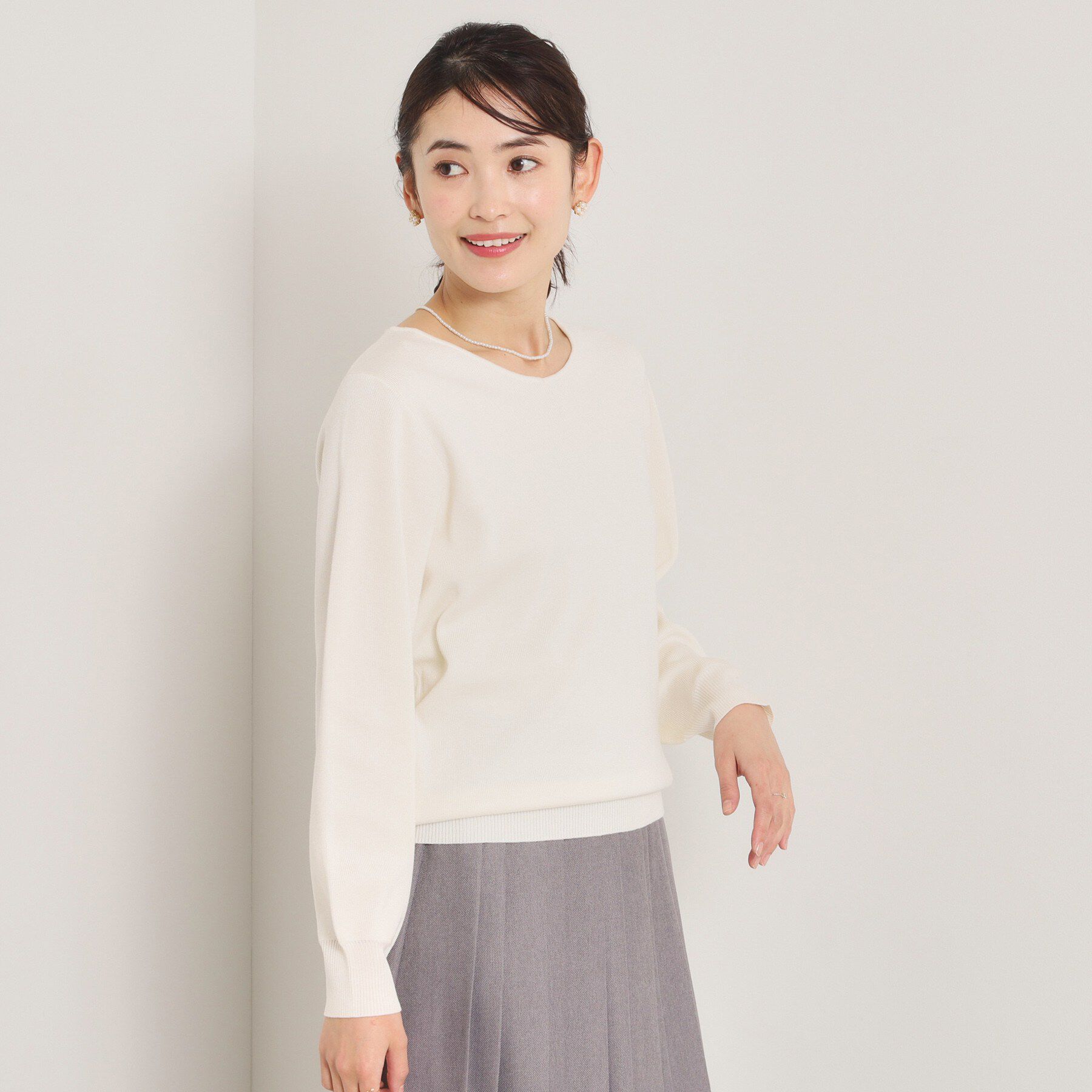 ITS&rsquo;DEMO「【洗濯機OK】花粉防止Vネックニット」|ニット・セーター|