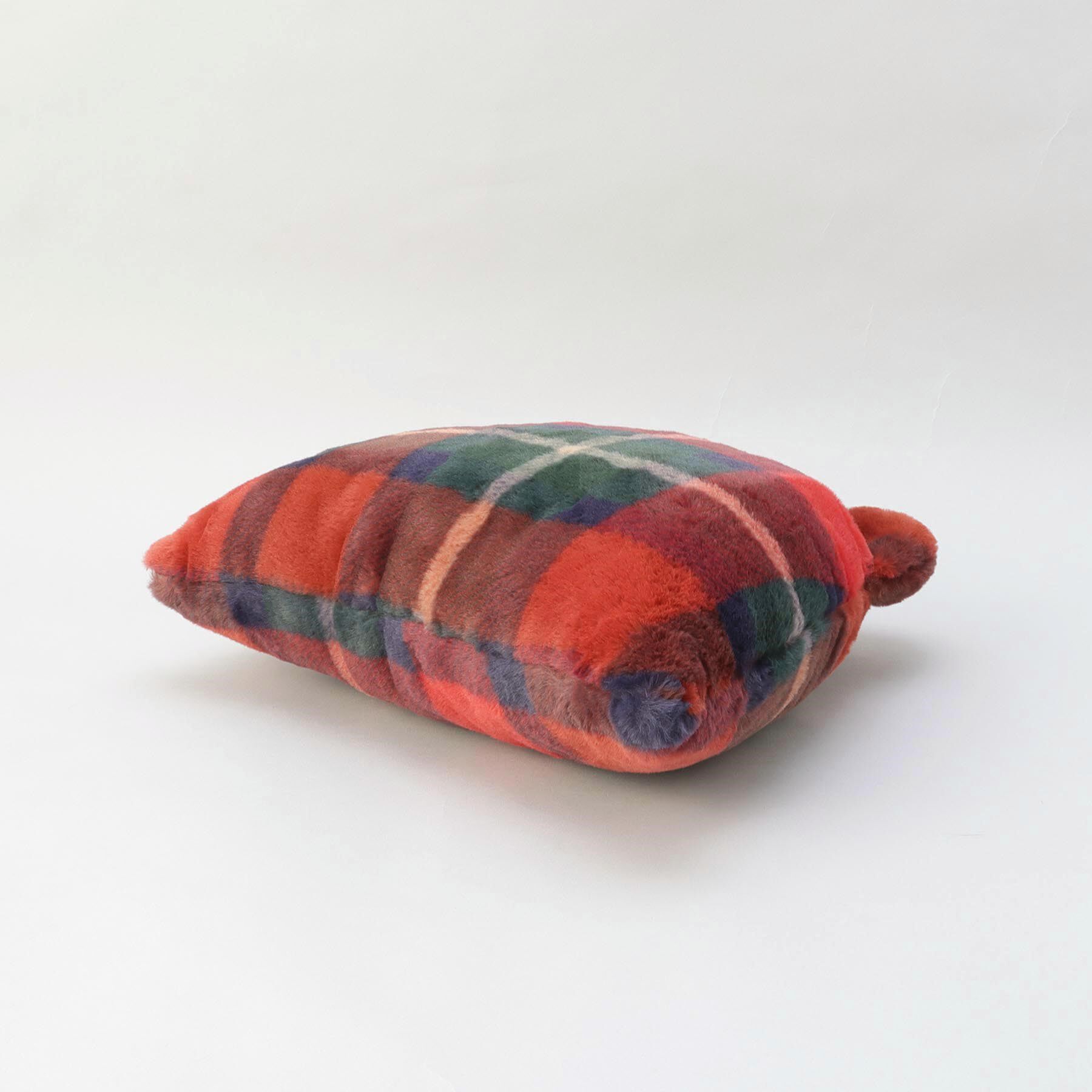 212 KITCHEN STORE「チェックファー ベアクッション レッド」|クッション・クッションカバー|