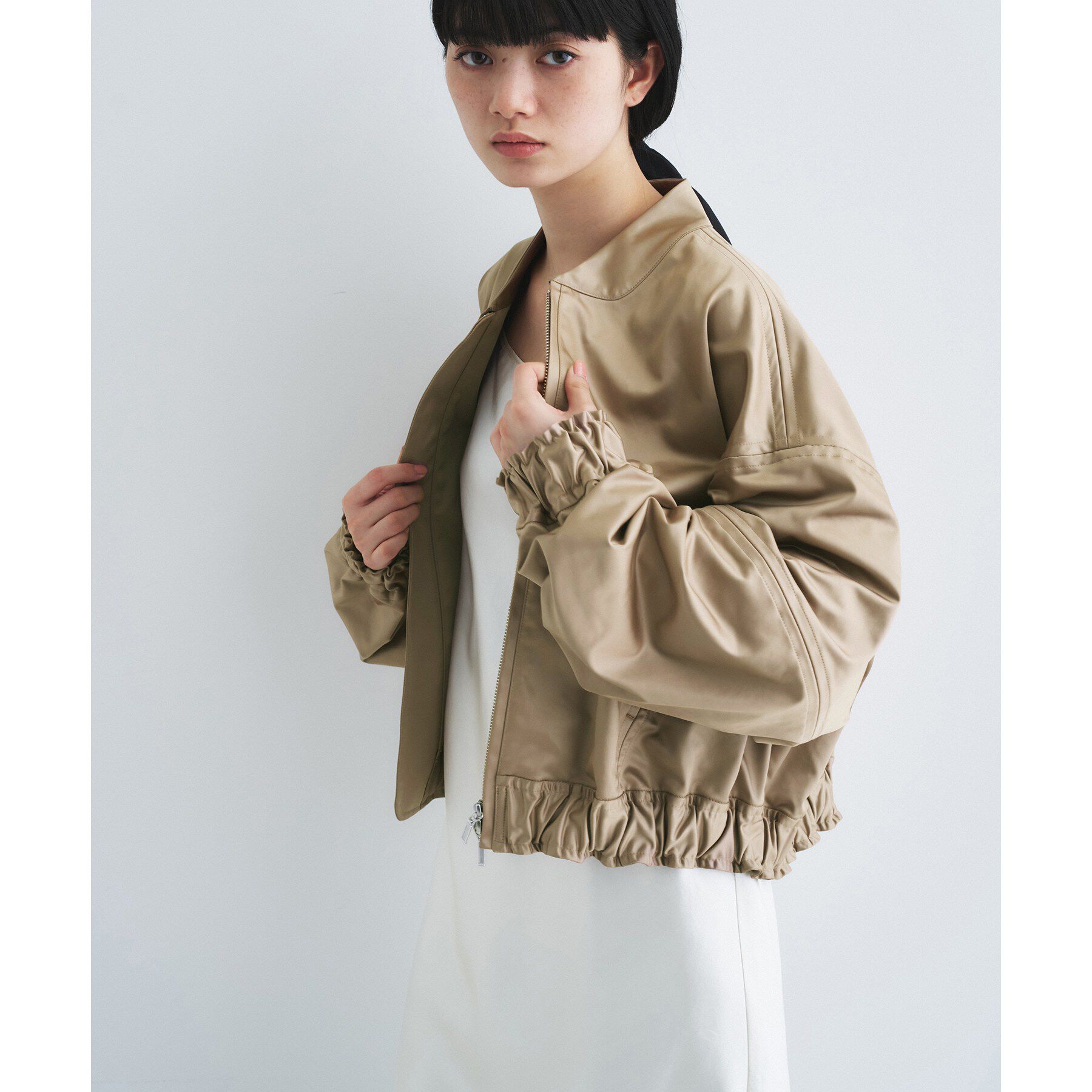 CODE A「satin bomber jacket」|ブルゾン・スタジャン|ベージュ(052)