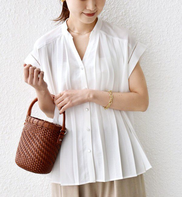 SHIPS for women「《予約》【WEB限定】〈手洗い可能〉ストレッチ ジョーゼット プリーツ スキッパー ブラウス」|シャツ・ブラウス|オフホワイト
