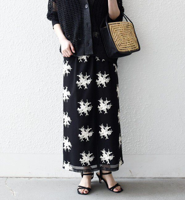 SHIPS any「《予約》SHIPS any:〈洗濯機可能〉メッシュ レース エンブロイダリー Iライン スカート」|タイト|