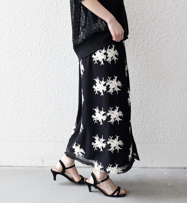 SHIPS any「《予約》SHIPS any:〈洗濯機可能〉メッシュ レース エンブロイダリー Iライン スカート」|タイト|