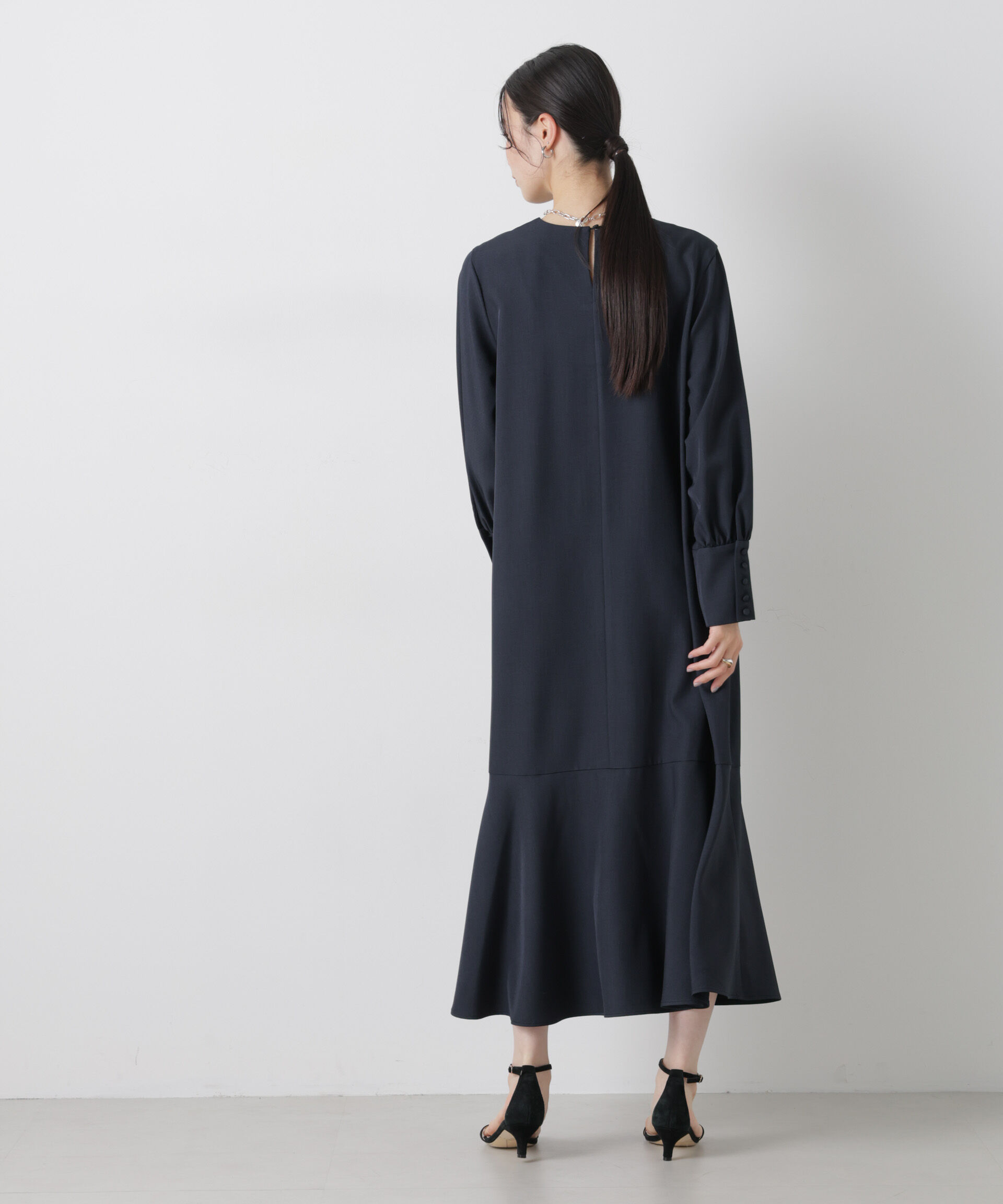 nano･universe「ヘムフレアクルミボタンスリーブワンピース」|ワンピース|