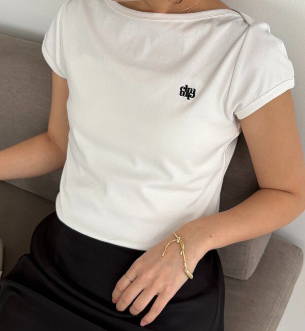  「【Tシャツが苦手な方にも◎】1ポイントボートネックTシャツ」|Tシャツ・カットソー|