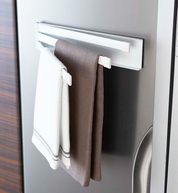 collex「【tower】マグネット 布巾ハンガー ふきん掛け 冷蔵庫収納 スリム 折りたた」|食器・キッチングッズ|