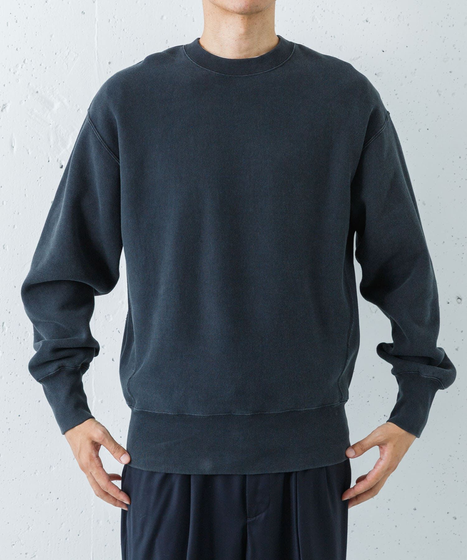 URBAN RESEARCH「『別注』CHAMPION&times;URBAN RESEARCH　SNOW POWDER WASH CREW-NECK」|スウェット・ジャージ|