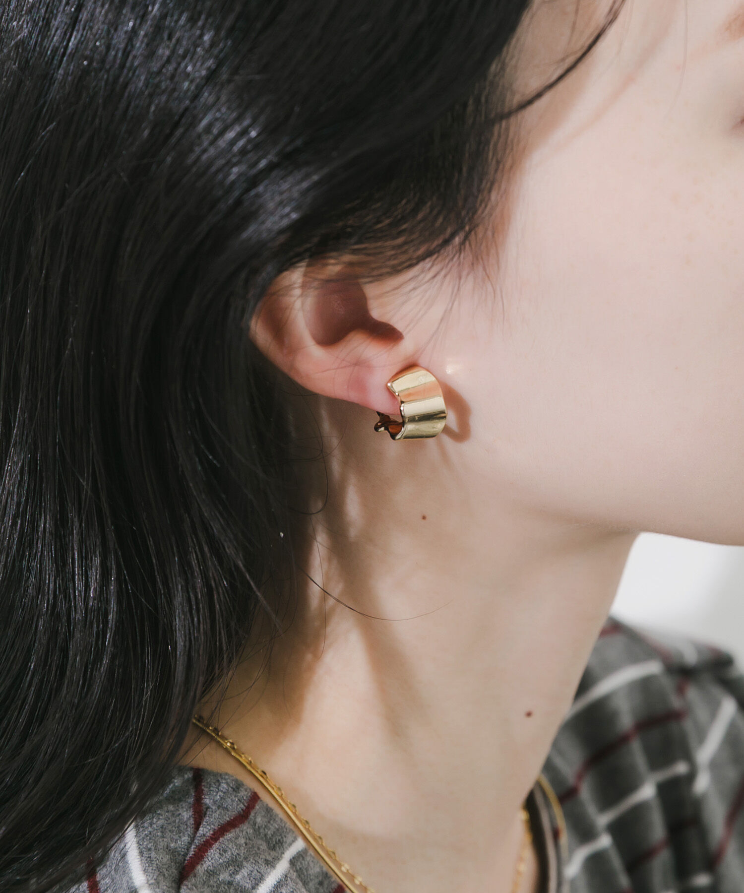 SMELLY「フリルデザインフープイヤリング」|イヤリング|