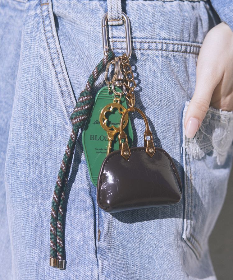 earth music&ecology「KEY＆バッグプレッピーチャーム」|モバイルケース|Brown