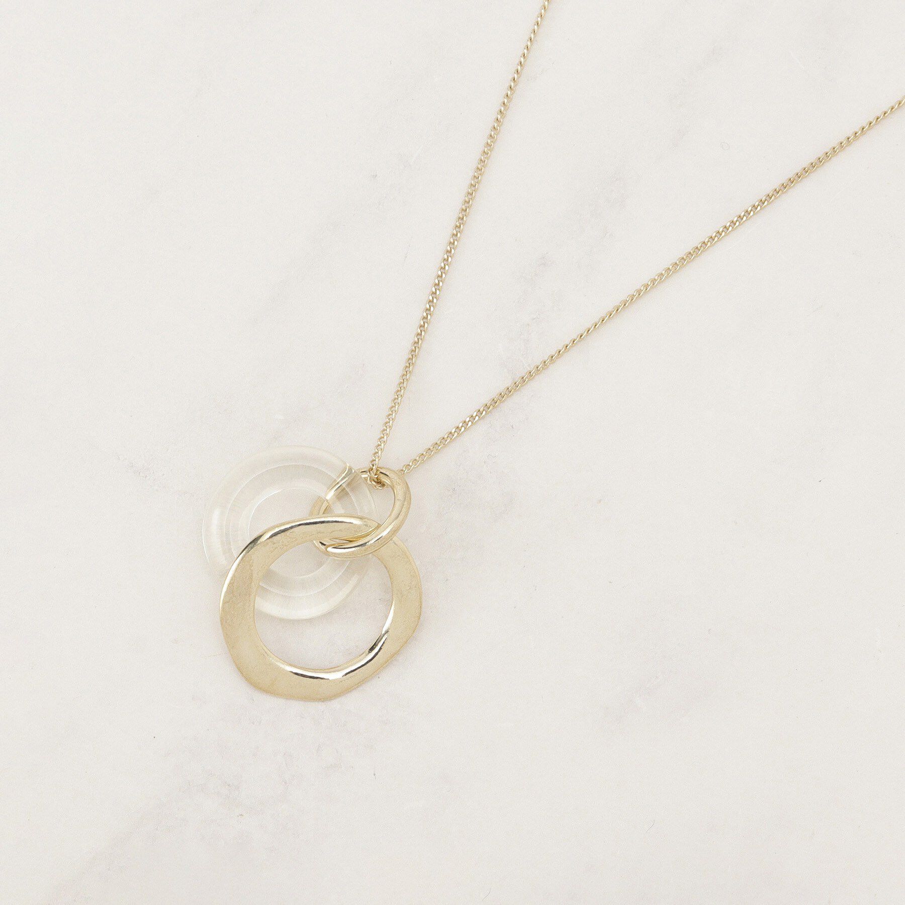 grove「メタルアクリルリングネックレス」|ネックレス|ゴールド(007)