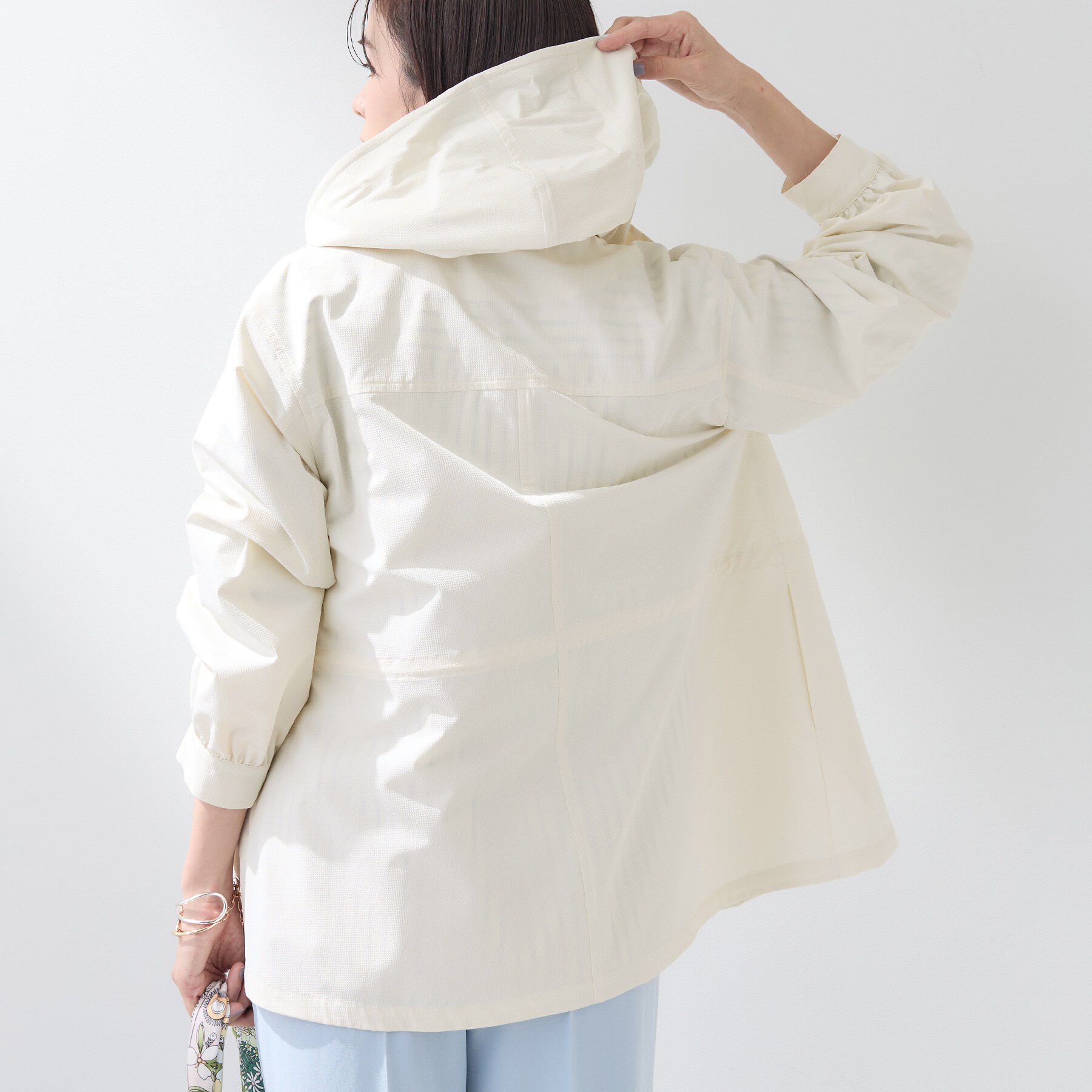 INDIVI「【撥水／フード取外し可】凹凸素材ブルゾン」|ブルゾン・スタジャン|