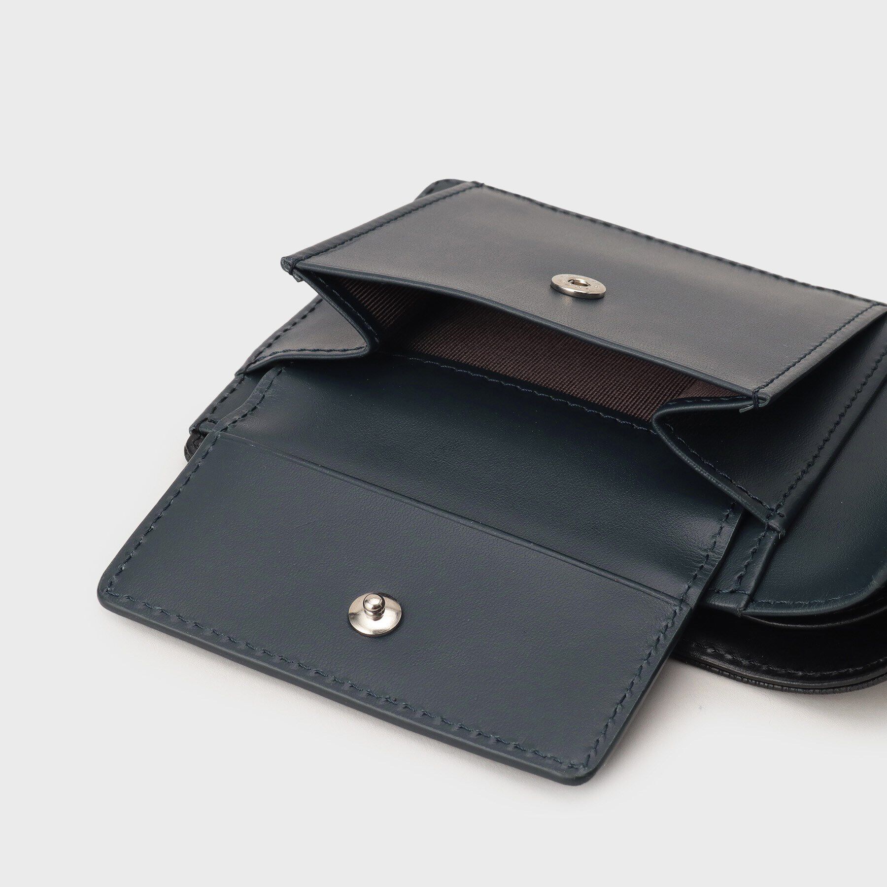 TAKEO KIKUCHI「配色型押しレザー 2つ折り財布」|財布|