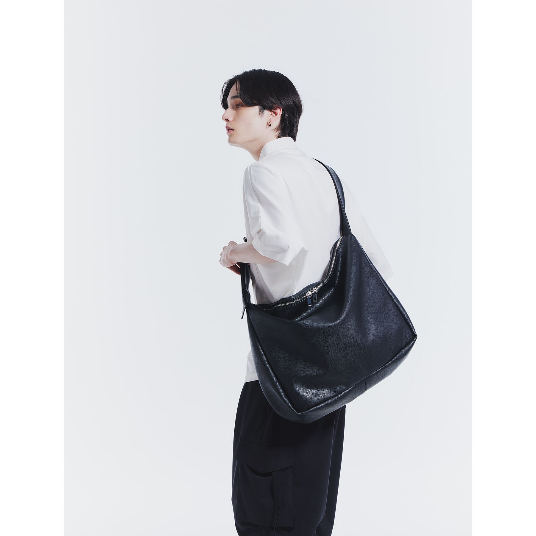 tk.TAKEO KIKUCHI「ビッグショルダーバッグ」|ショルダー・メッセンジャー|