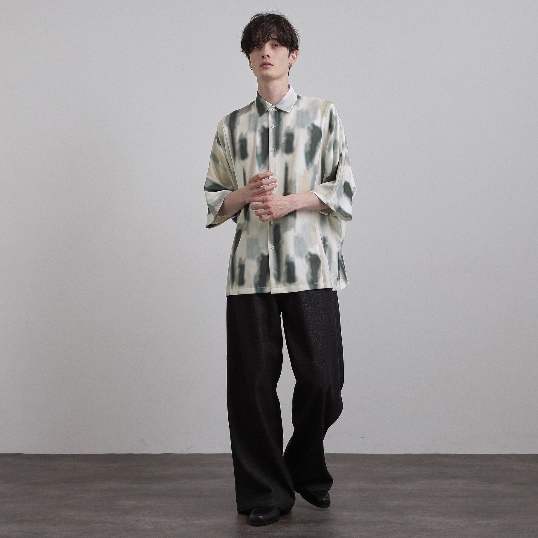tk.TAKEO KIKUCHI「アブストラクトドルマンシャツ」|シャツ・ブラウス|