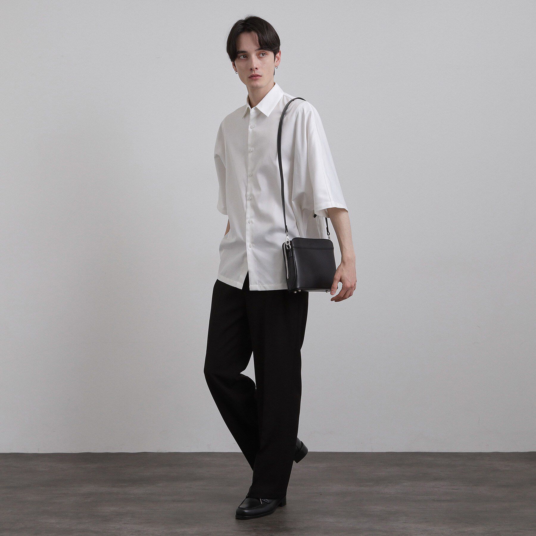 tk.TAKEO KIKUCHI「フラットショルダーバッグ」|ショルダー・メッセンジャー|