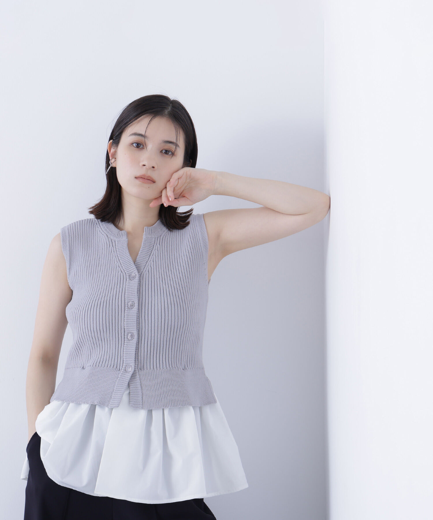  「2wayドッキングペプラムベスト」|ニット・セーター|グレー&times;オフ2