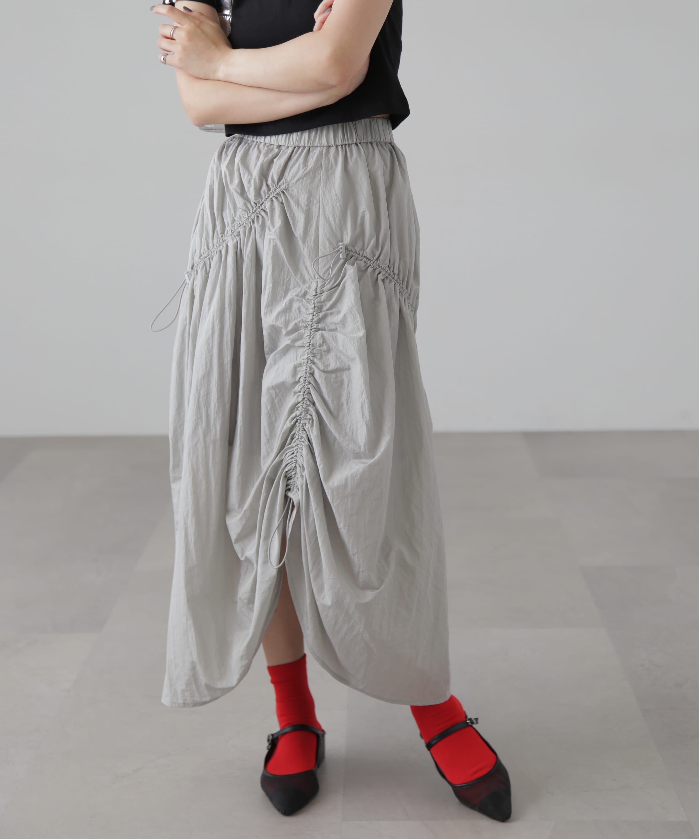  「ナイロンドロストシャーリングスカート」|スカート|グレー