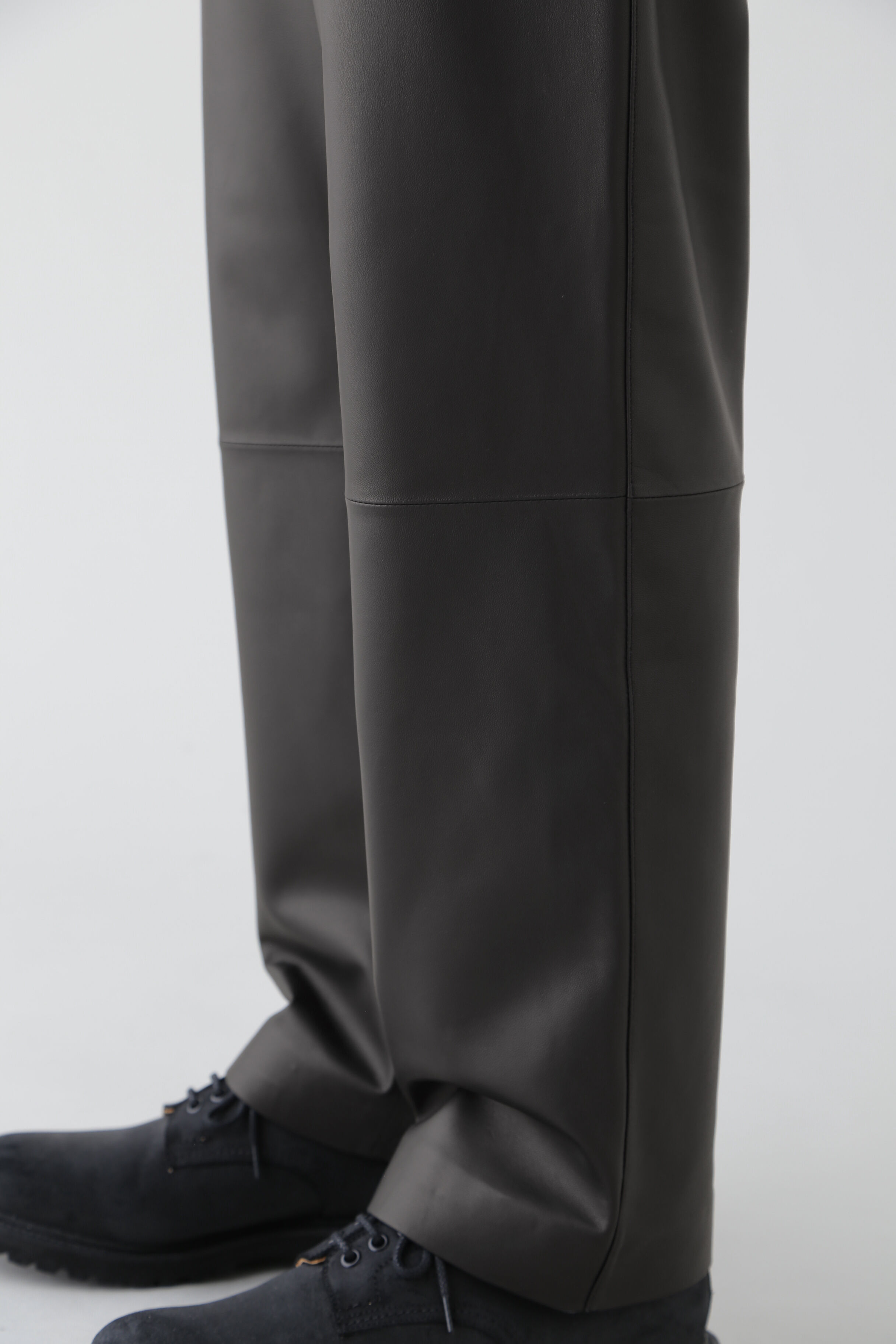 YLEVE 「YLEVE / SHEEP LEATHER TR」|その他|