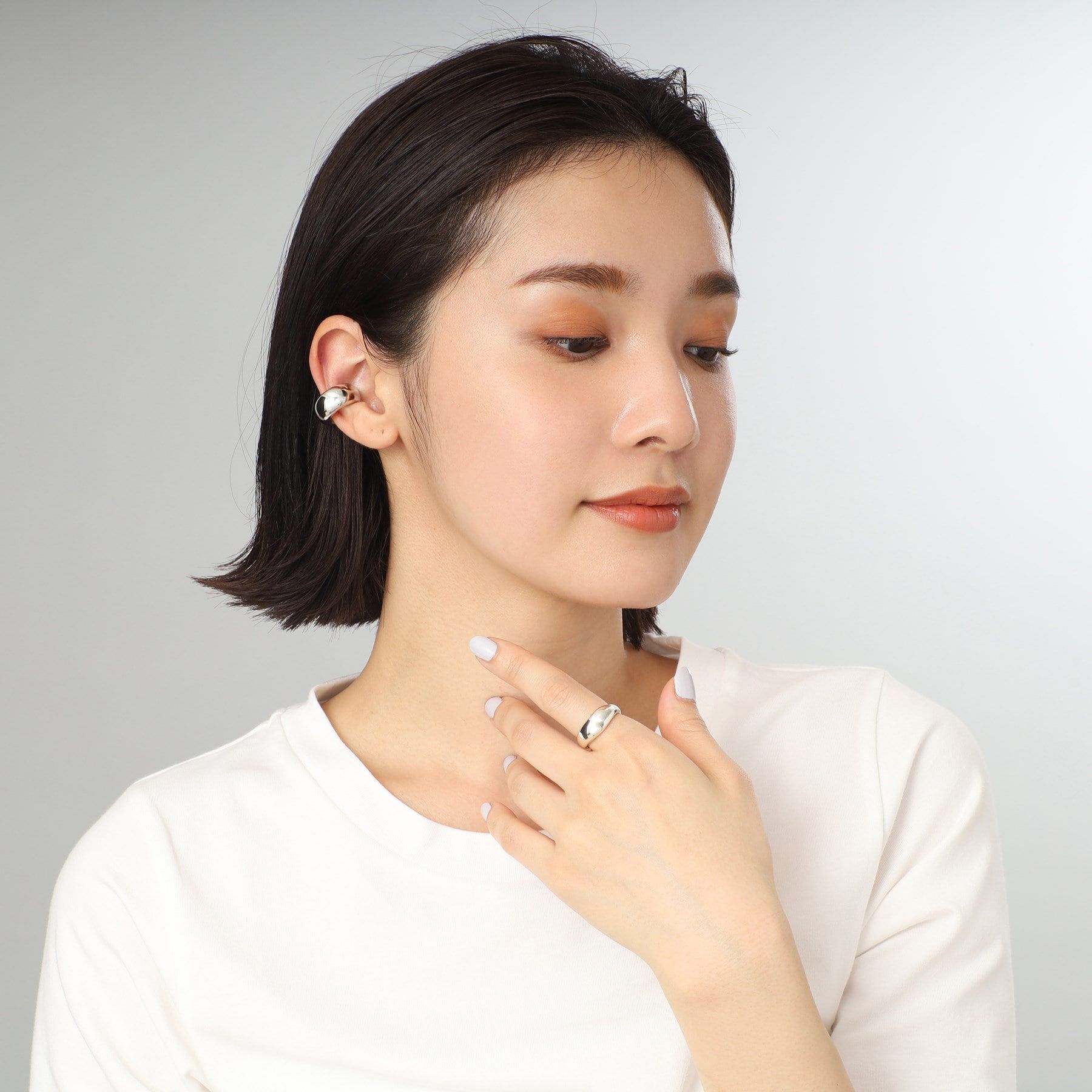 COCOSHNIK ONKITSCH「シルバー ホロウイヤーカフ ワイドフープ」|イヤリング|