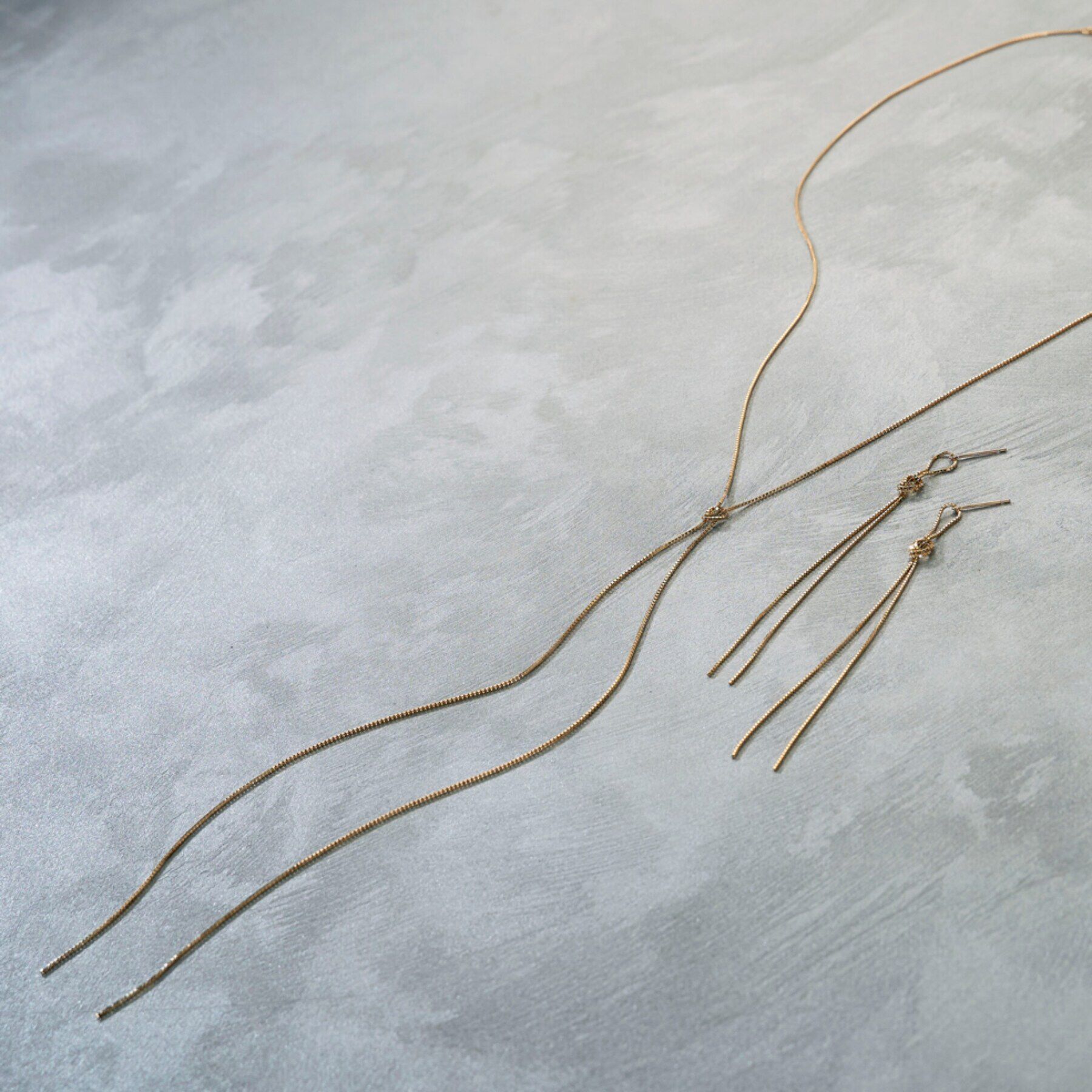 COCOSHNIK「K10ベネチアンノットY ネックレス」|ネックレス|