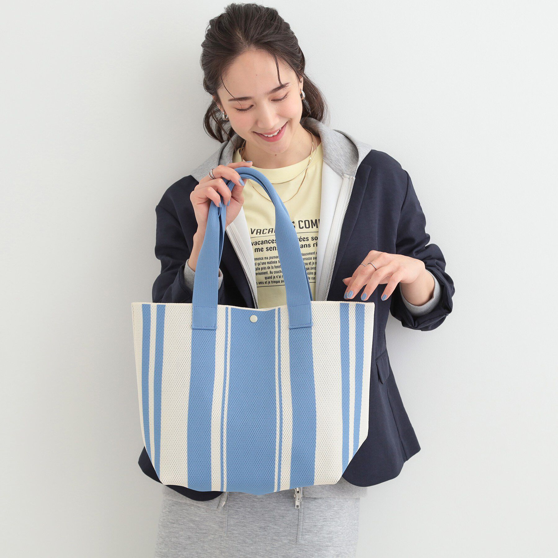 SHOO･LA･RUE「大人のカジュアルスタイルに ニットトートバッグ」|トートバッグ|ブルー(192)