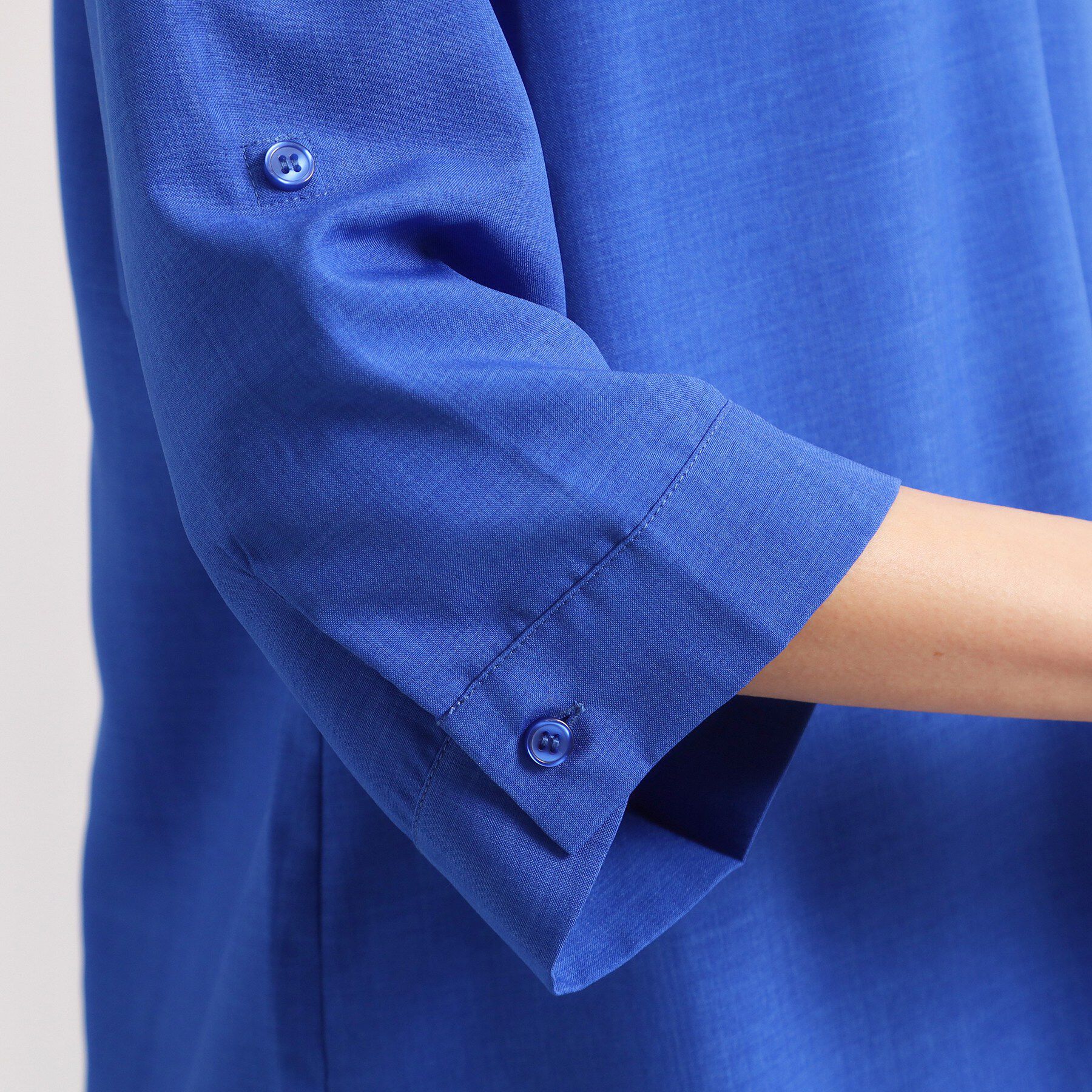 ITS&rsquo;DEMO「【UVケア／洗濯機OK／接触冷感／吸水速乾】麻調合繊スキッパーチュニック」|シャツ・ブラウス|