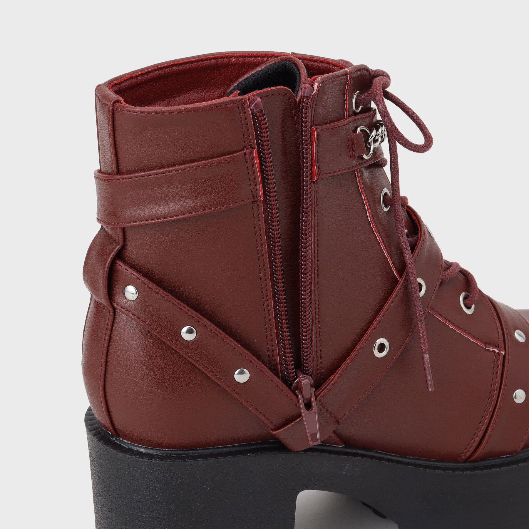 csT&P「厚底ベルト付きブーツ」|ショートブーツ|