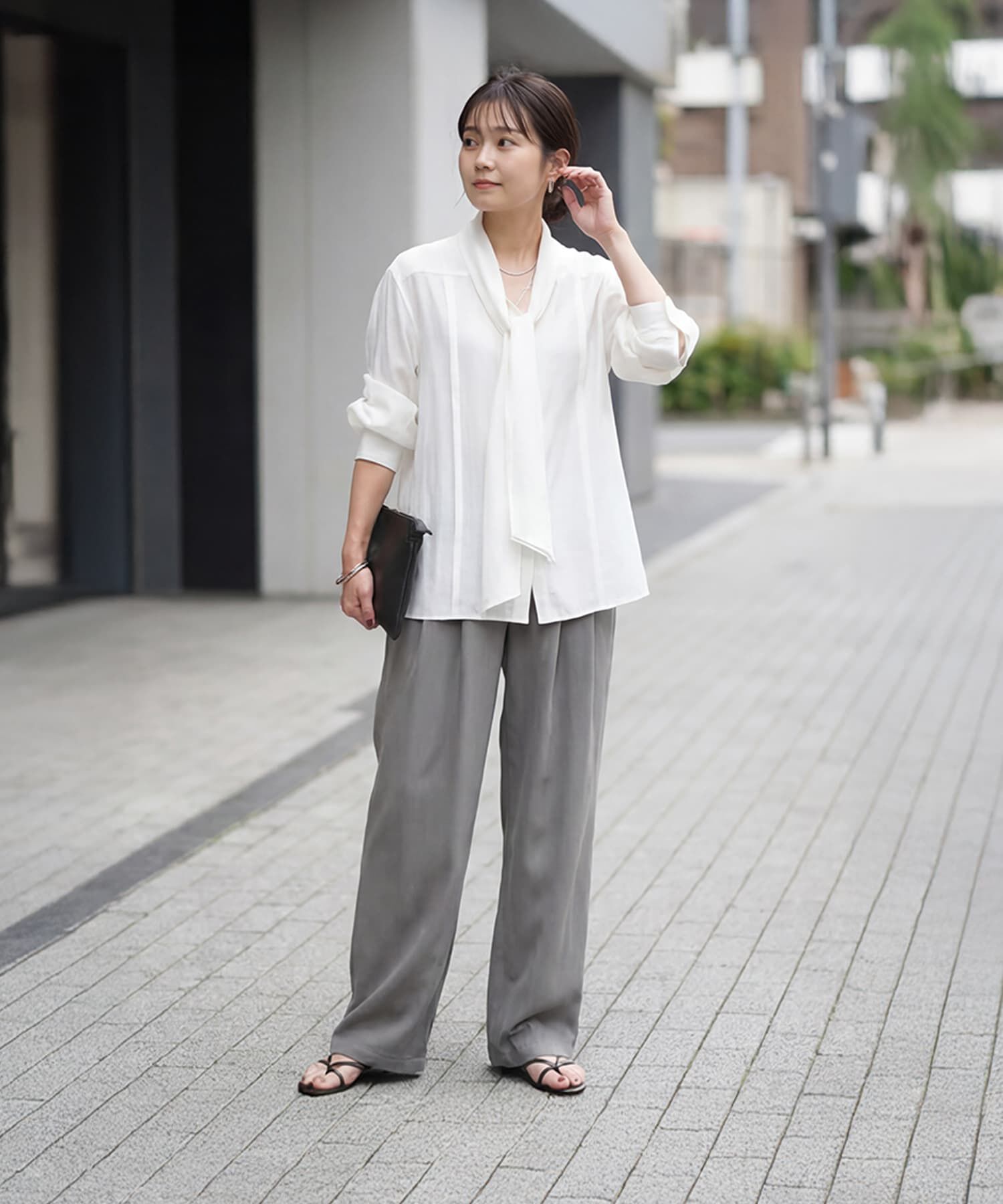 STYLE DELI「【LUXE】ニュアンス生地のタックボウタイブラウス」|シャツ・ブラウス|