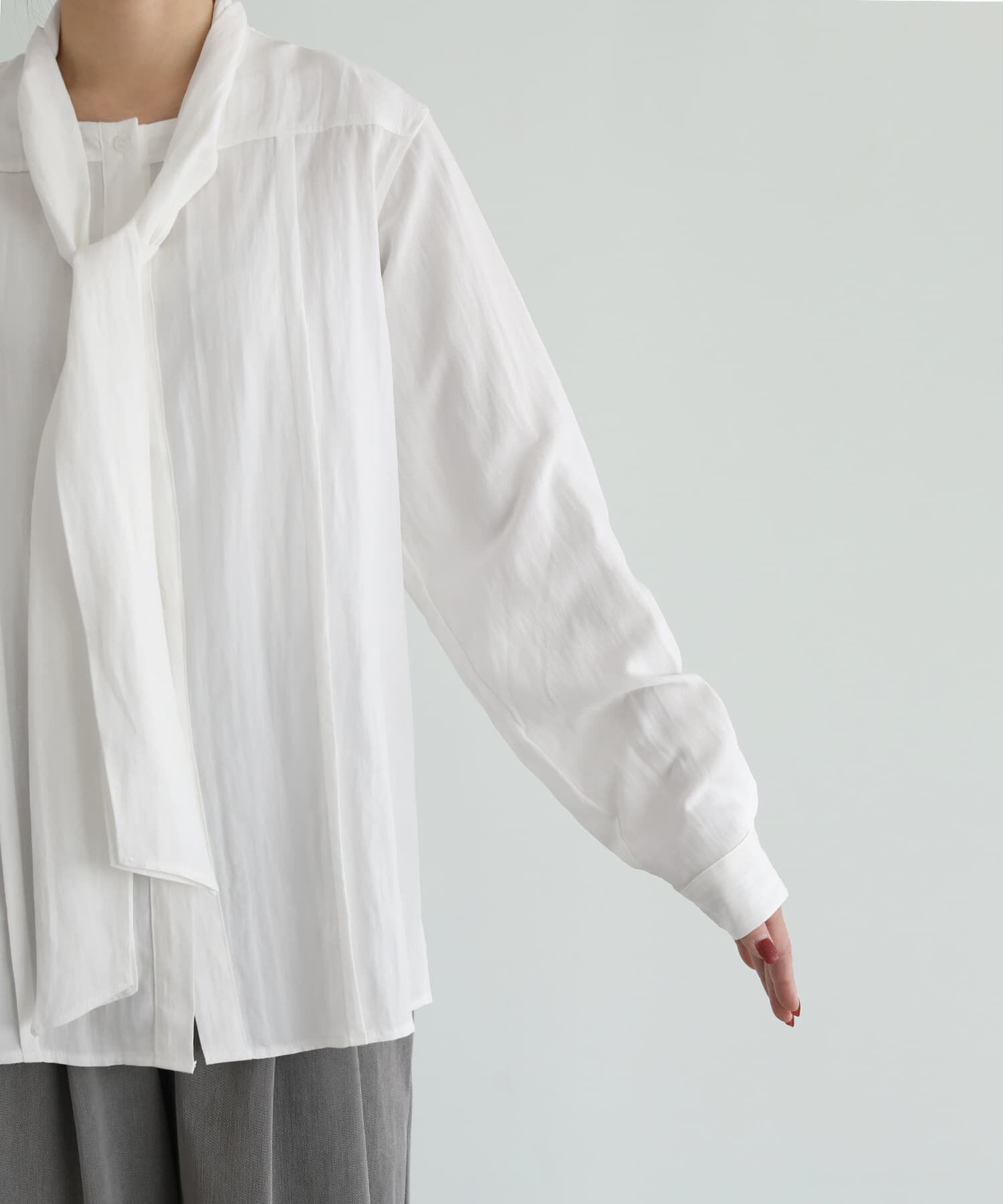 STYLE DELI「【LUXE】ニュアンス生地のタックボウタイブラウス」|シャツ・ブラウス|