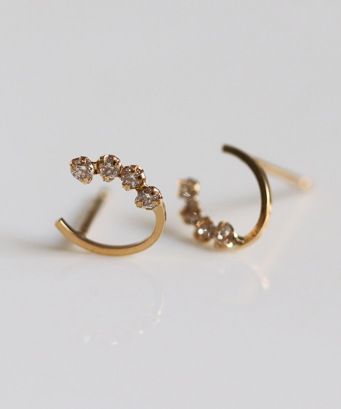  「ダイヤモンド ホースシュー ピアス | K18」|ピアス|