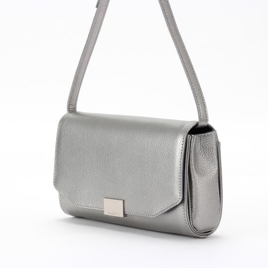 銀座かねまつ「M22556OTH 【本革】ウォレットバッグ」|財布|