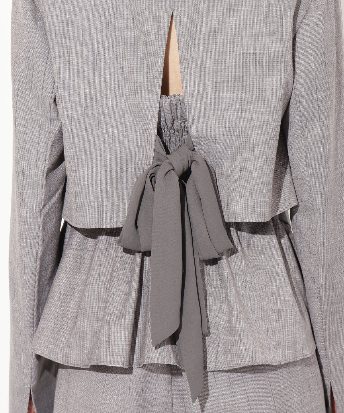 アンドクチュール「シャンブレーバックリボンショートジャケット」|テーラードジャケット|