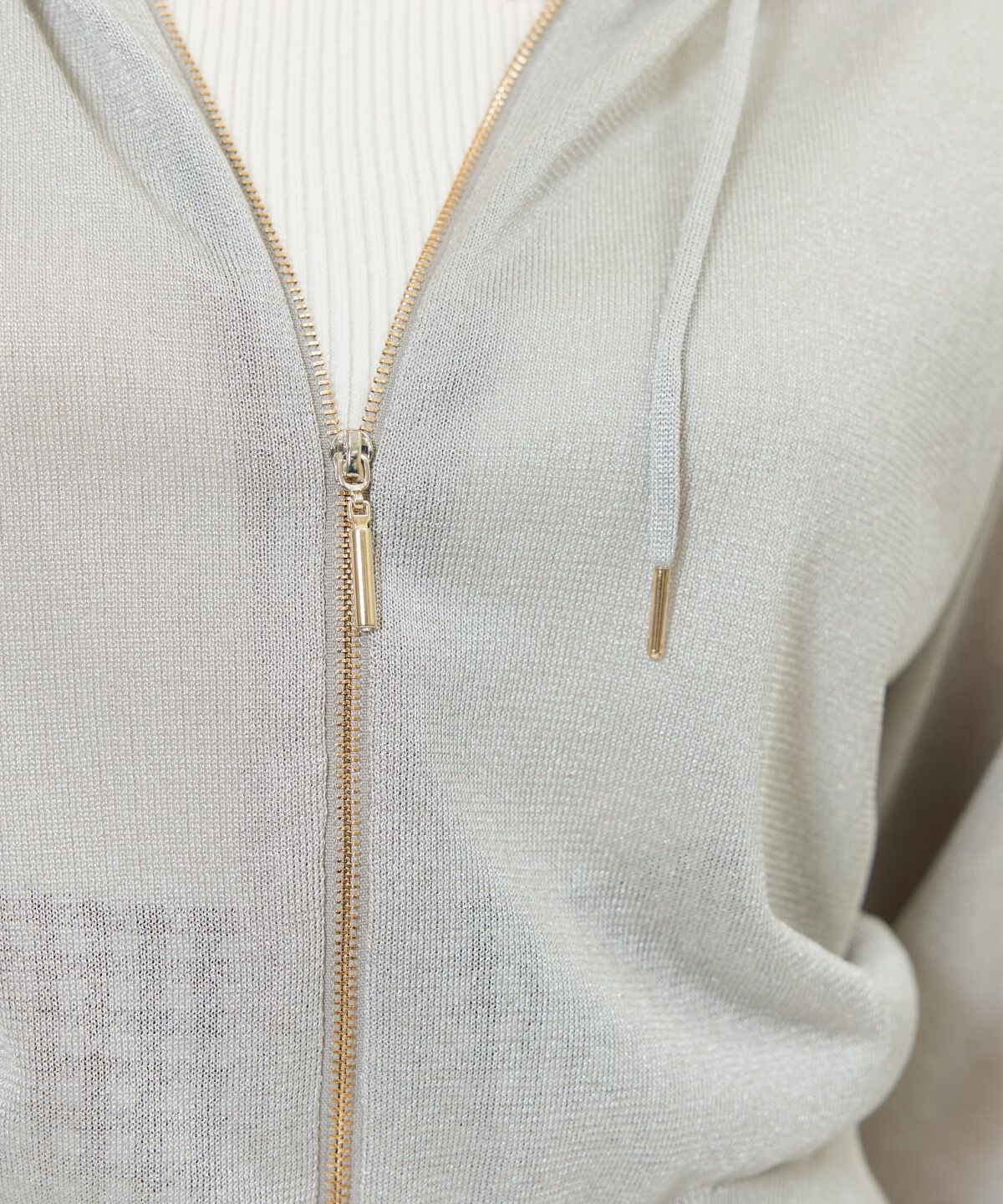 アンドクチュール「コンパクトシアーフーディー」|パーカー|