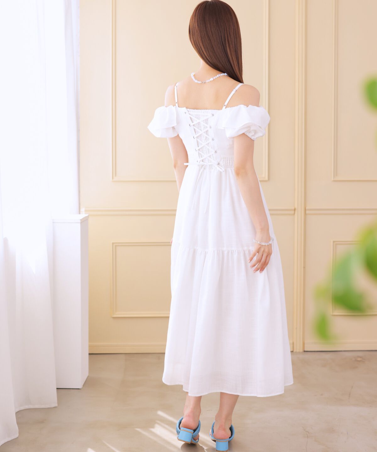 アンドクチュール「バックレースアップオフショルティアードワンピース」|ワンピース|