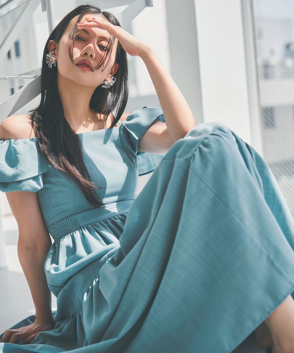 アンドクチュール「バックレースアップオフショルティアードワンピース」|ワンピース|ブルー