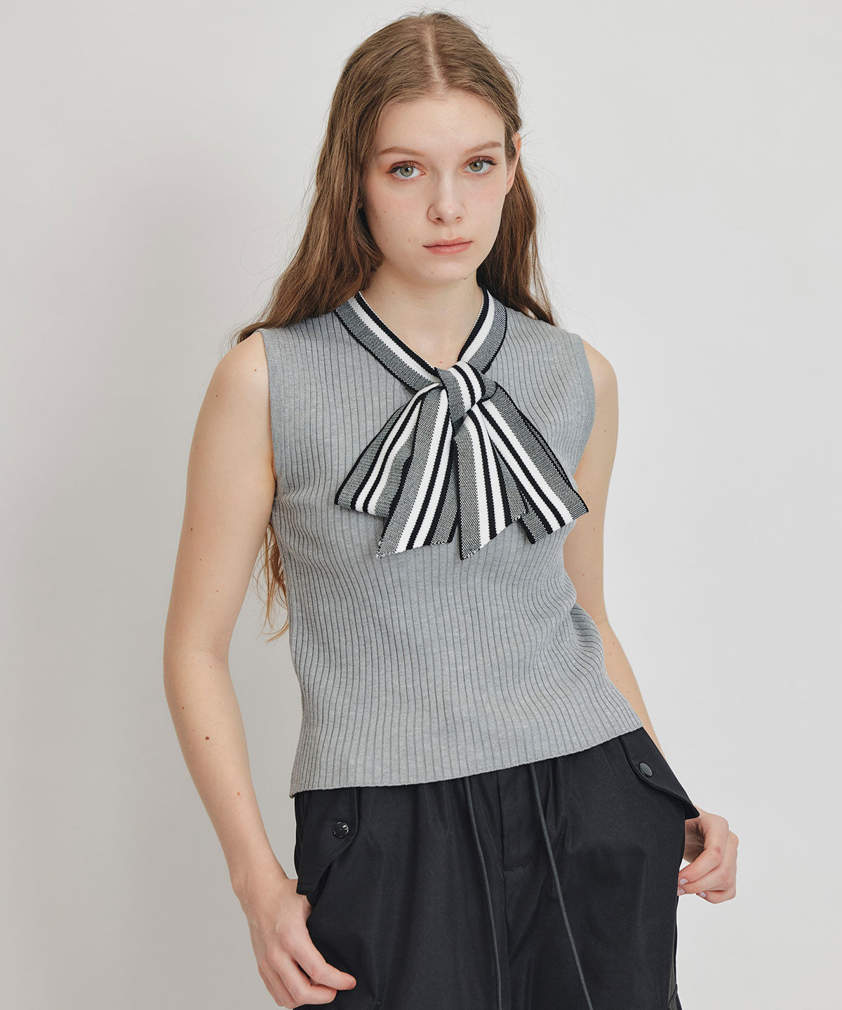 REDYAZEL「ストライプリボンタイリブニットノースリーブ」|ニット・セーター|