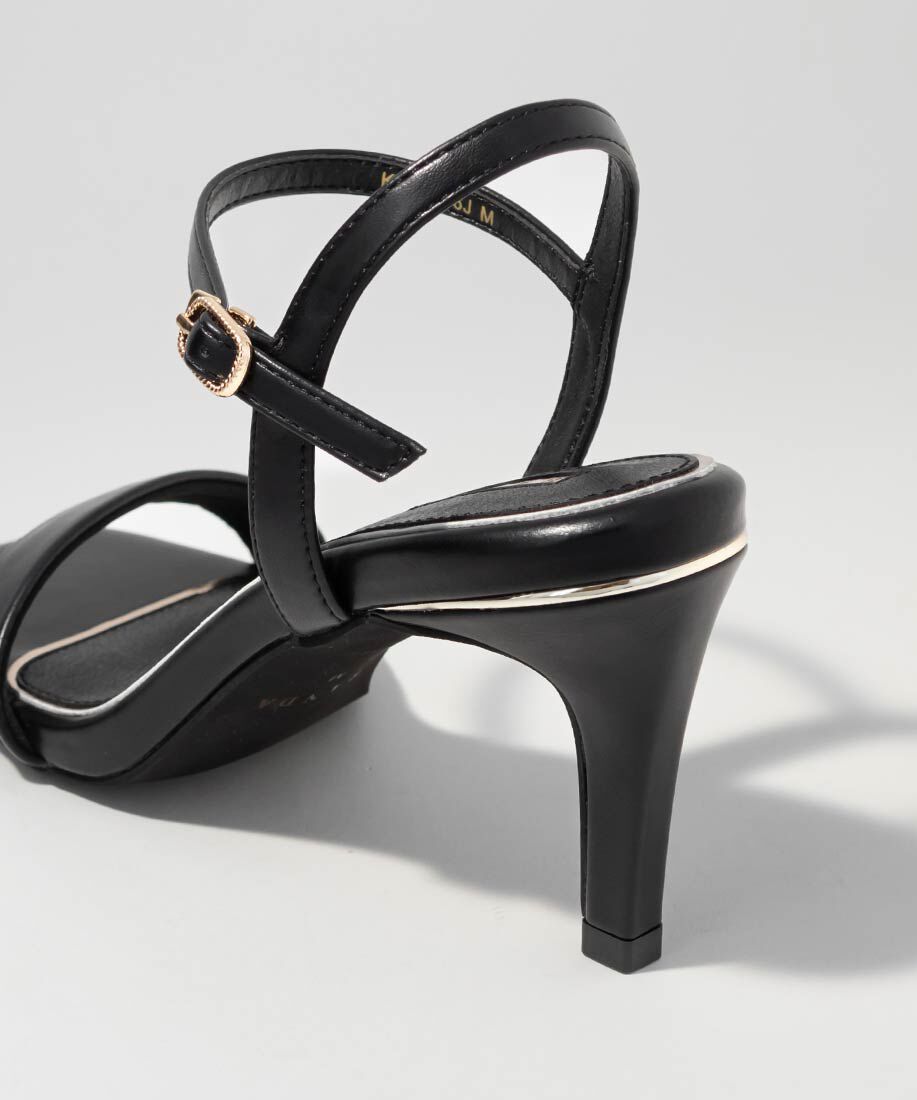  「メタリックラインストラップサンダル」|サンダル|