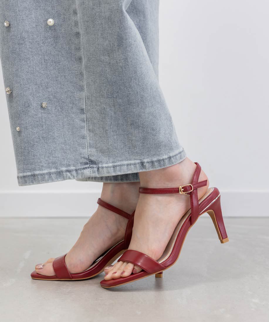  「メタリックラインストラップサンダル」|サンダル|レッド