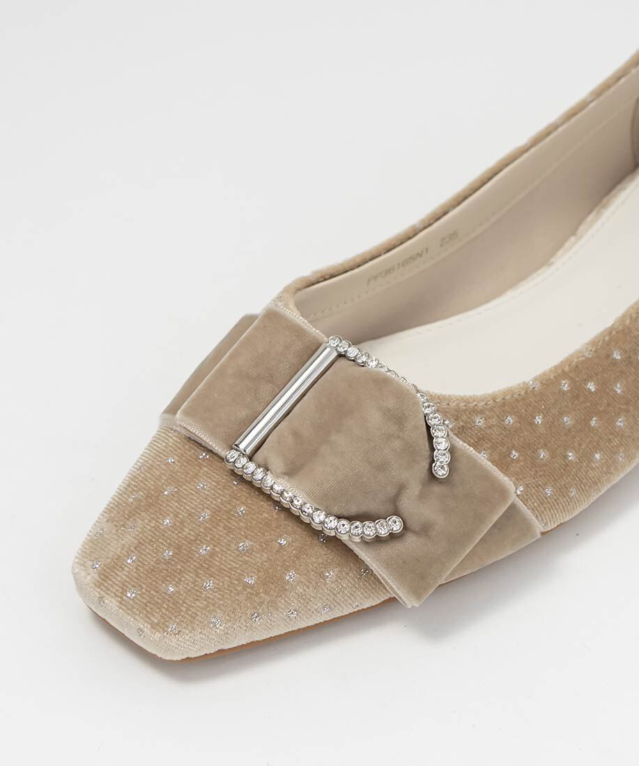  「ビジューバックルベルトフラットパンプス」|パンプス|