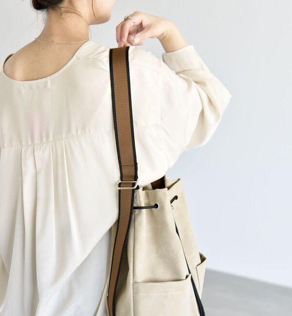 quaranciel「《予約》quaranciel: ポケット ラインベルト ワンハンドル トート バッグ（A4対応）」|トートバッグ|