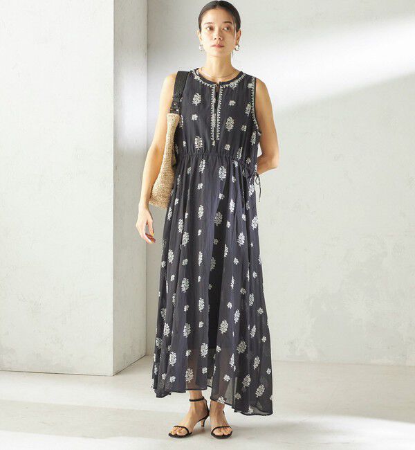 SHIPS for women「《予約》【SHIPS別注】Fanaka:〈手洗い可能〉フラワー プリント 刺繍 ワンピース」|ワンピース|