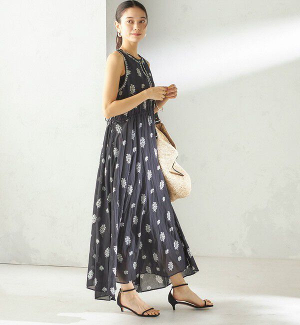 SHIPS for women「《予約》【SHIPS別注】Fanaka:〈手洗い可能〉フラワー プリント 刺繍 ワンピース」|ワンピース|