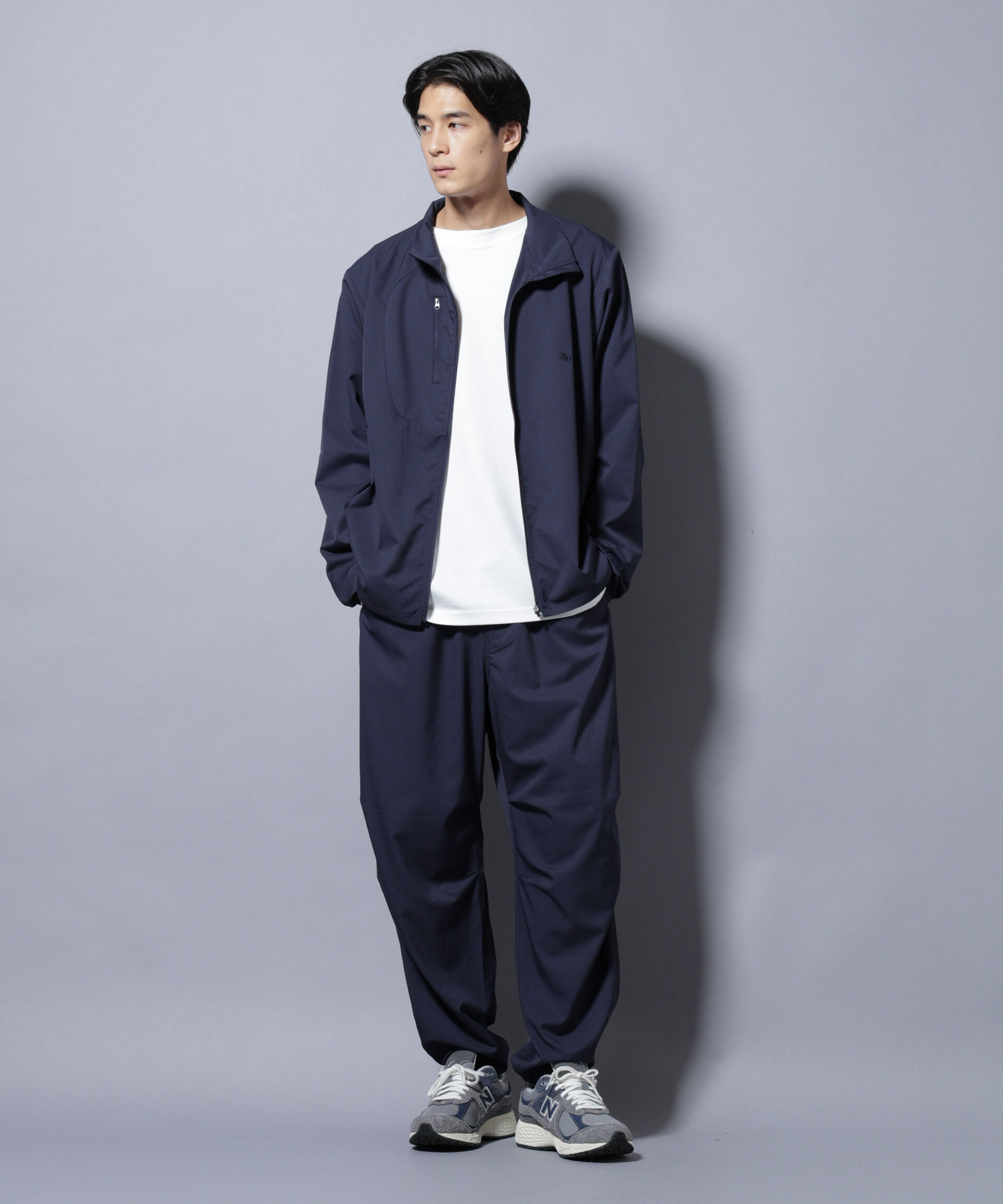 nano･universe「「NJ/CLUB」ワンポイントロゴトラックパンツ」|チノ|