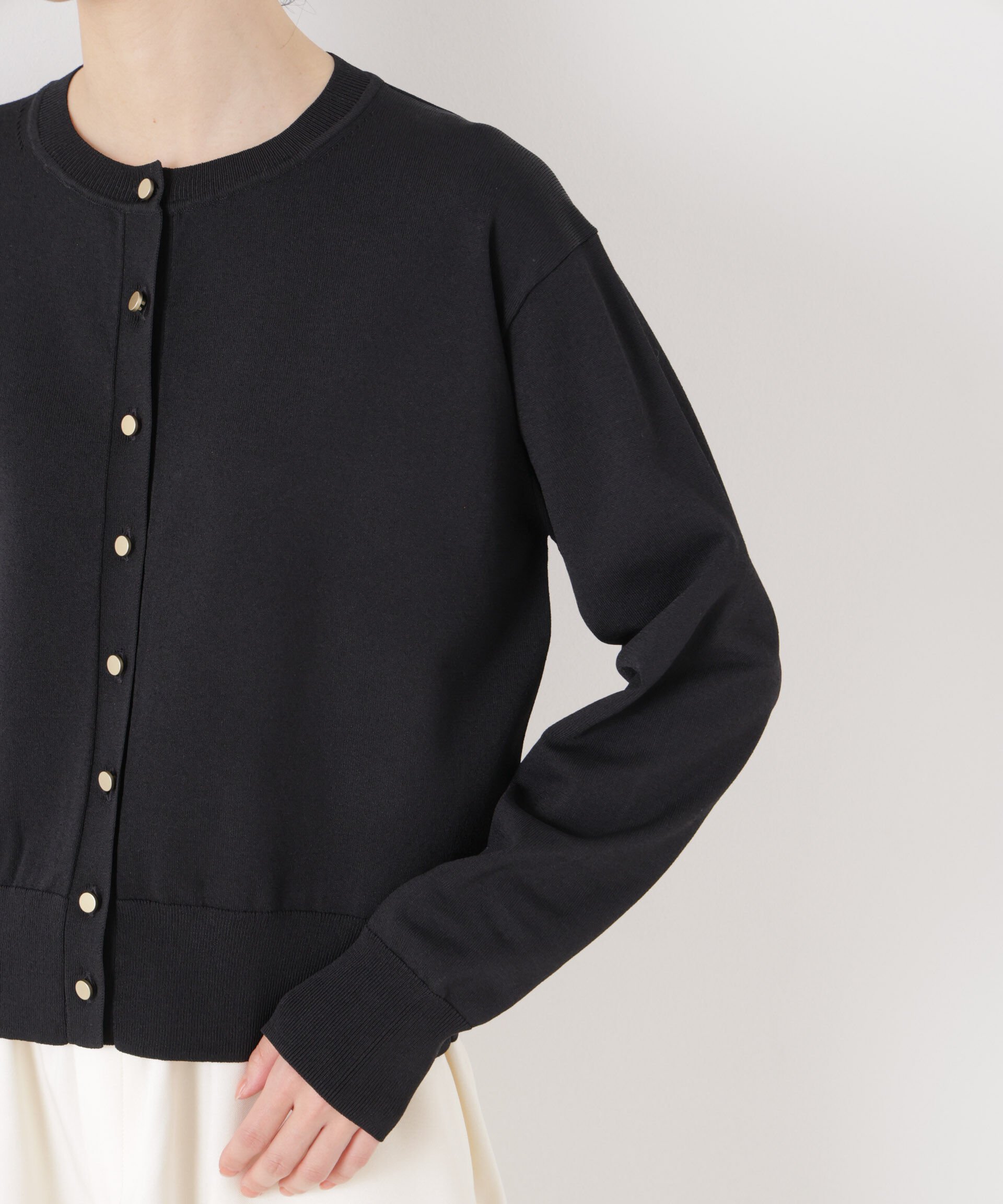 nano･universe「洗濯機洗い可UVカット接触冷感金ボタンクルーカーディガン」|ニット・セーター|