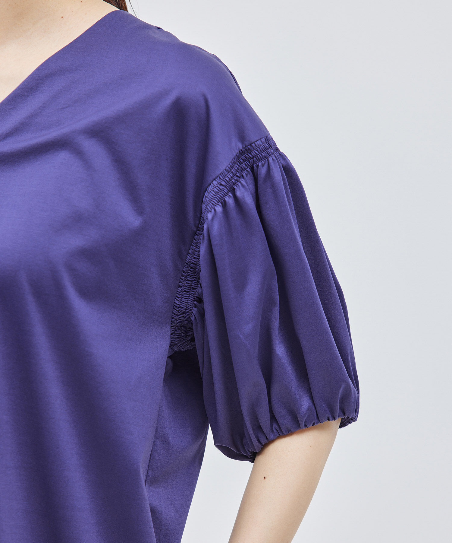 ROPE「【洗える】クリア天竺Vネック5分袖カットソー」|Tシャツ・カットソー|