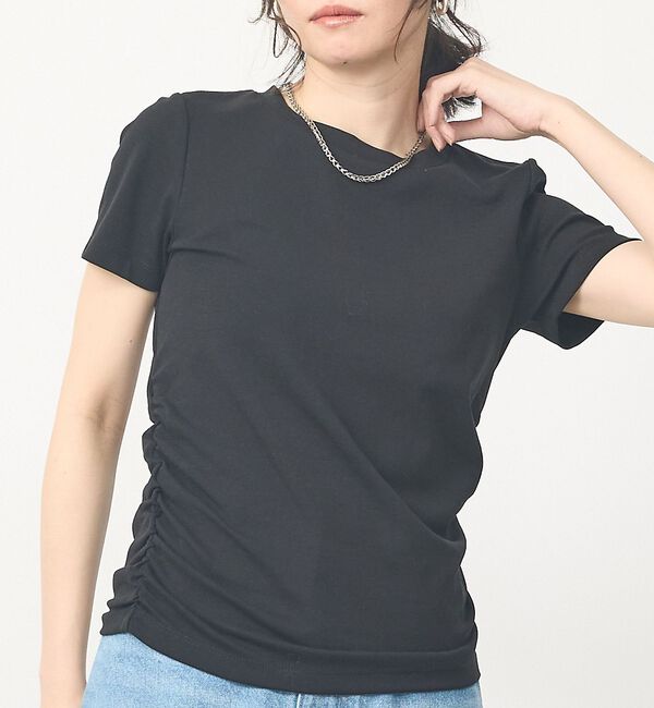 abahouse mavie「【ウエスト細見え】サイドギャザーTシャツ【予約】」|Tシャツ・カットソー|ブラック