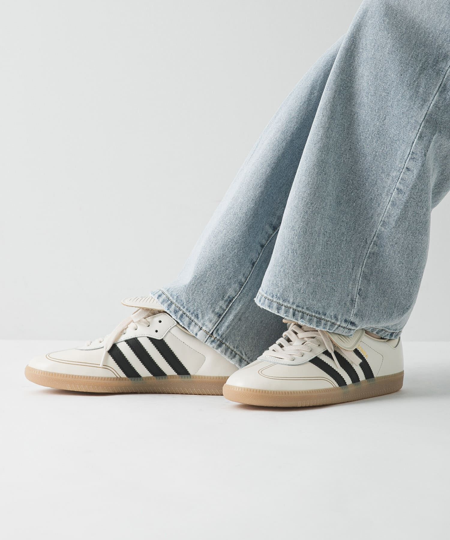URBAN RESEARCH「adidas　EXCLUSIVE SAMBA LT」|スニーカー|