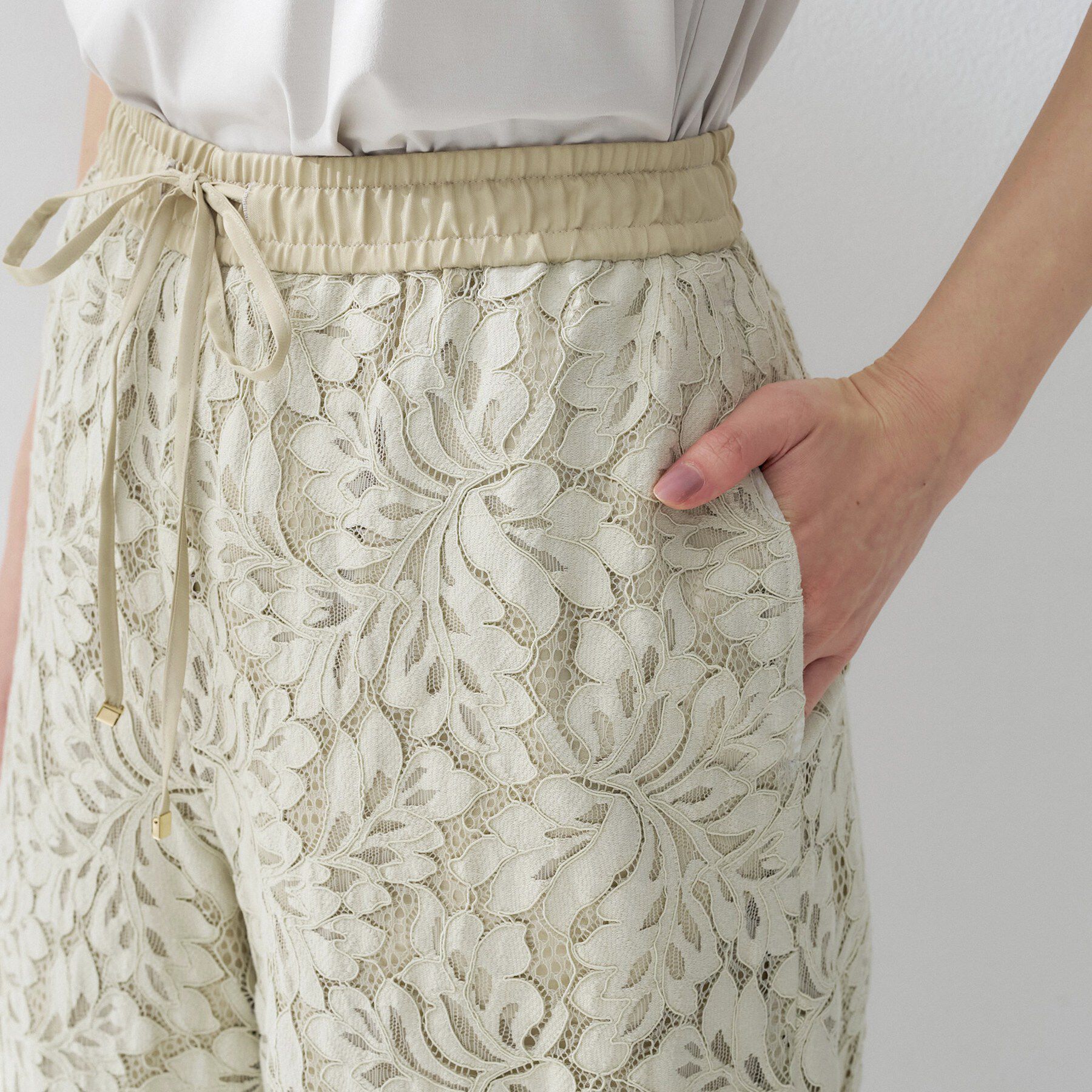 UNTITLED「フラワーレースワイドパンツ」|その他|