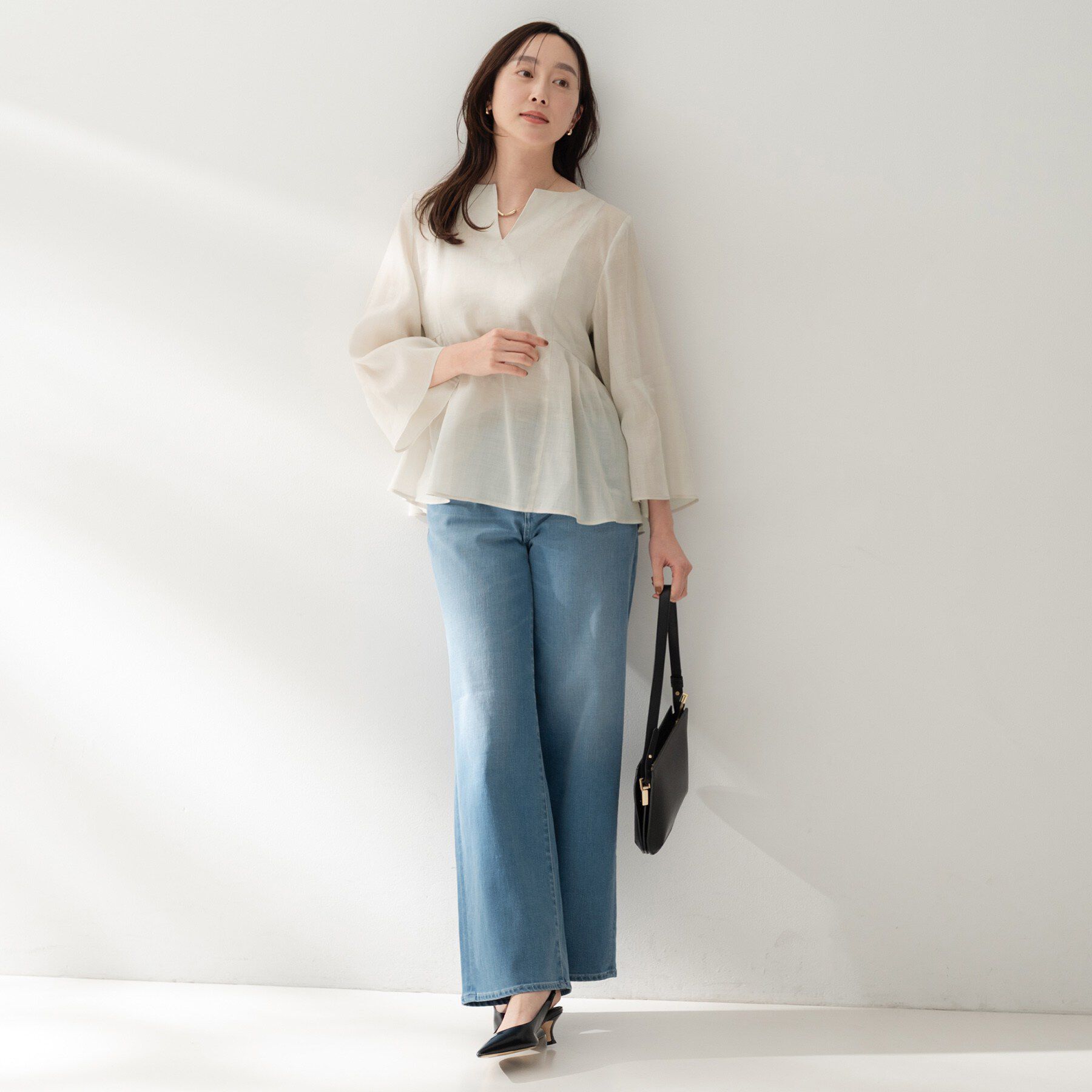 UNTITLED「ドライタッチキーネックブラウス」|シャツ・ブラウス|